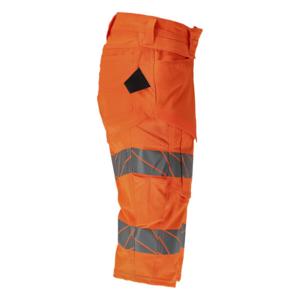 MASCOT-19248-510-hi-vis-orange-model - Toolcon.works MASCOT Shorts, lang ACCELERATE SAFE 19248-510