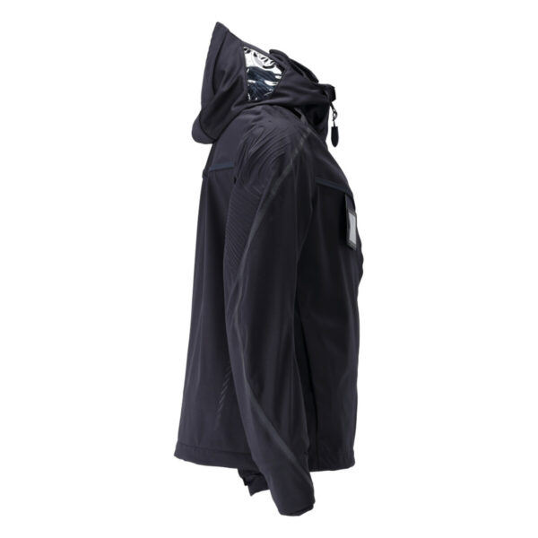 MASCOT-22011-657-schwarzblau-model - Toolcon.works MASCOT Hardshelljacke CUSTOMIZED 22011-657