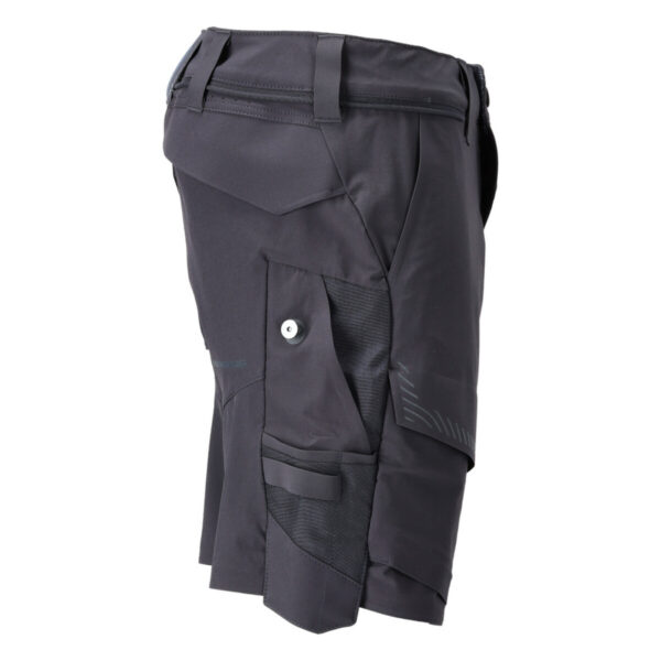 MASCOT-22149-605-schwarzblau-model - Toolcon.works MASCOT Shorts CUSTOMIZED 22149-605